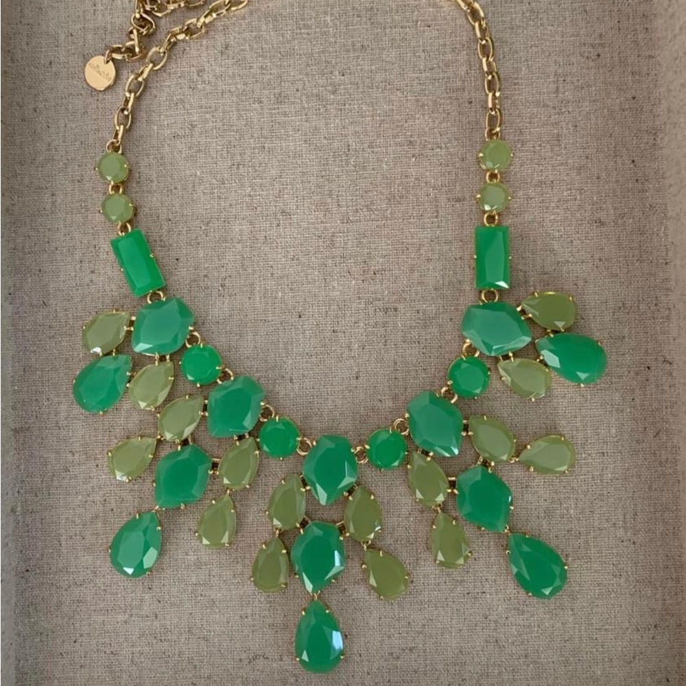 EUC Linden statement necklace, no original box